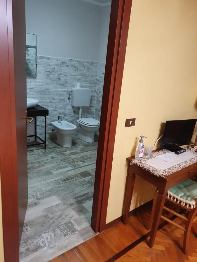 Villa Ferrari Oriella Solignano Nuovo Exterior foto
